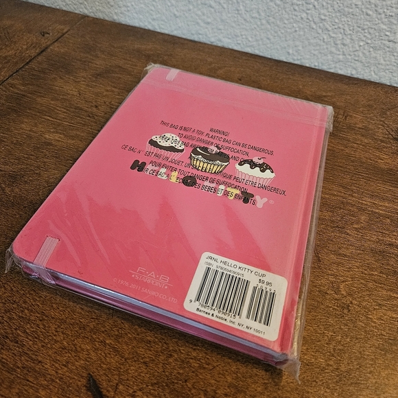 🥝Hello Kitty Journal 🥝 - Picture 2 of 4